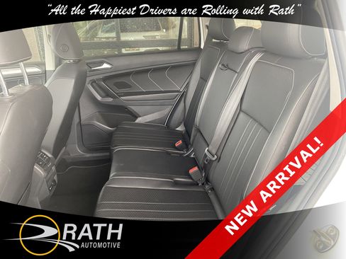 Used 2023 Volkswagen Tiguan SE AWD/4WD image 18