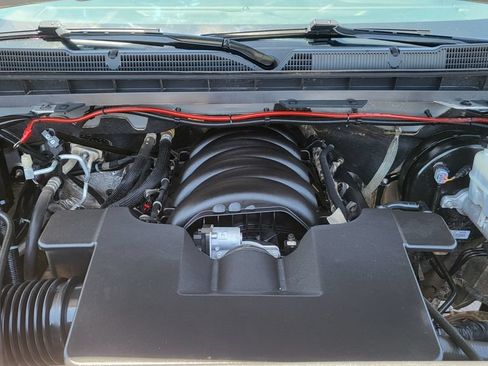 Used 2018 Chevrolet Silverado 1500 LT w/ All Star Edition AWD/4WD image 38