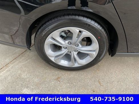 Certified 2025 Honda Accord LX image 12