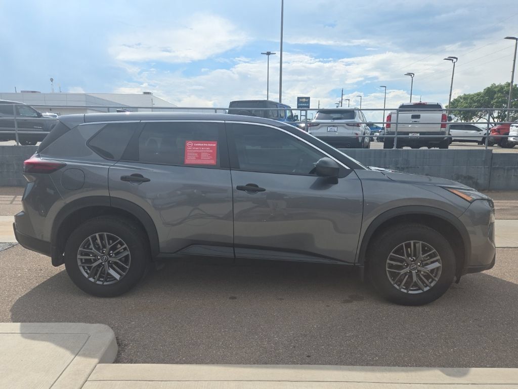 Used 2026 Nissan Rogue S FWD image 4