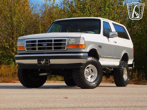 Used 1995 Ford Bronco XLT AWD/4WD image 27