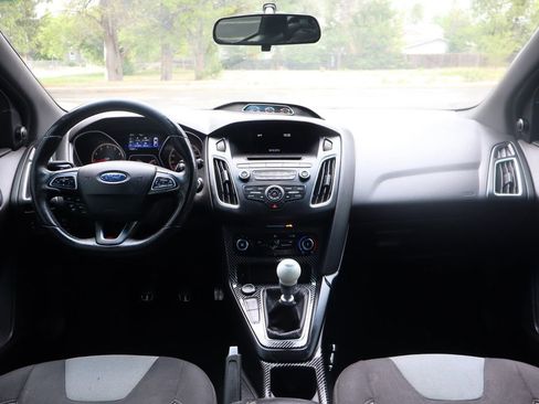 Used 2016 Ford Focus ST FWD image 16