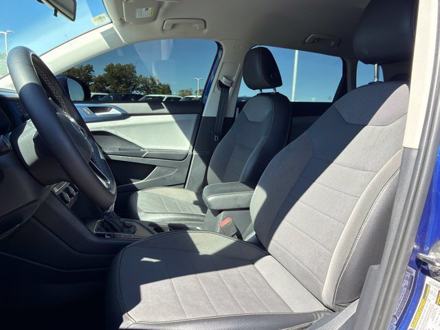 Used 2022 Volkswagen Taos SE FWD image 22