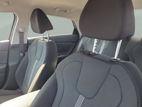 New 2026 Hyundai Elantra SE image 27