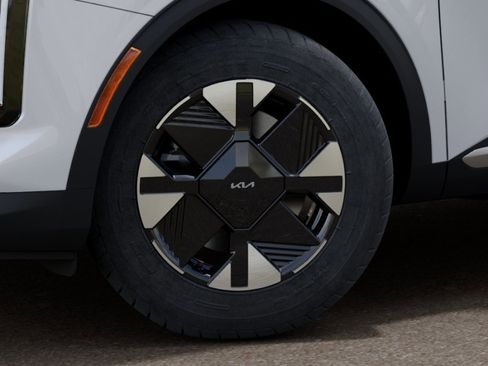 New 2026 Kia Sportage LX FWD image 9