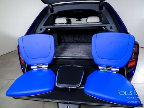 Certified 2024 Rolls-Royce Cullinan Black Badge w/ Dark Exterior Package image 27