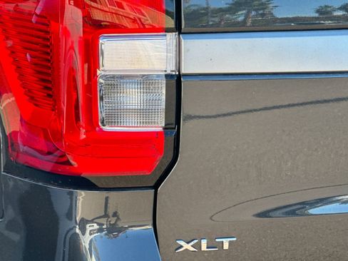 New 2024 Ford Expedition XLT image 34