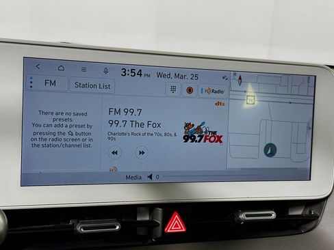 Used 2024 Hyundai Ioniq 5 SEL image 16