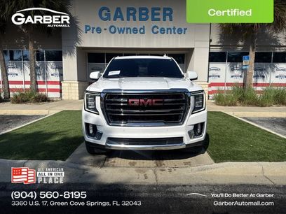 Used 2022 GMC Yukon XL SLT w/ SLT Premium Package