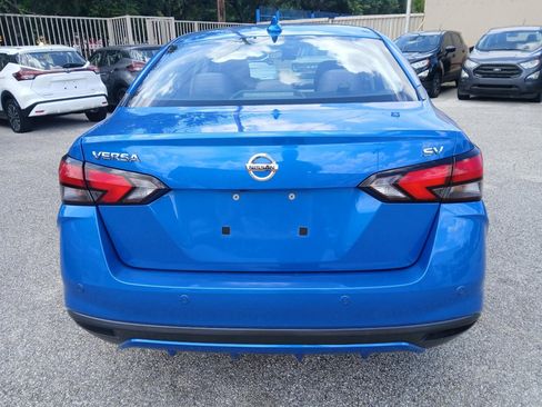 Used 2021 Nissan Versa SV FWD image 6
