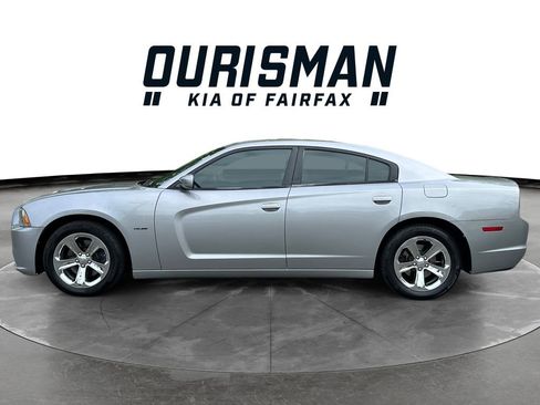 Used 2014 Dodge Charger R/T RWD image 3
