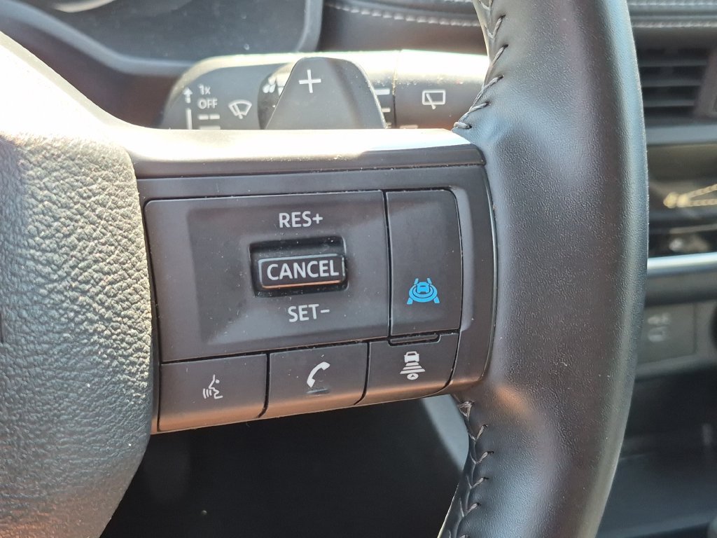 Certified 2025 Nissan Rogue SV FWD image 19