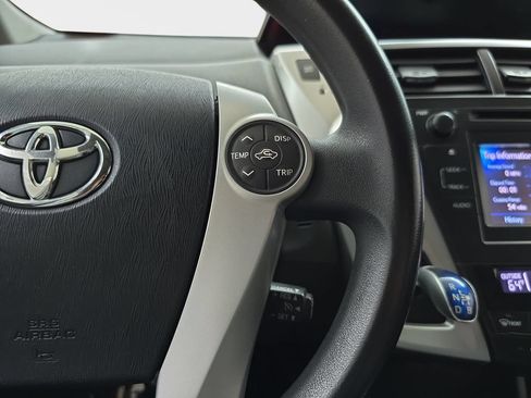 Used 2014 Toyota Prius V Three FWD image 20