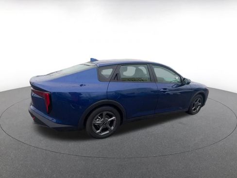 Used 2025 Kia K4 LXS image 15