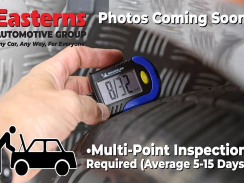 Used 2025 Ford Mustang Coupe RWD image 25