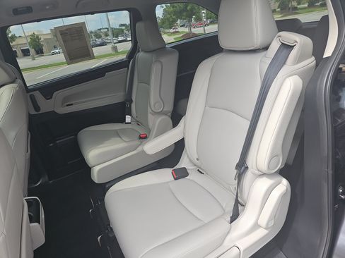 Used 2026 Honda Odyssey EX-L image 15