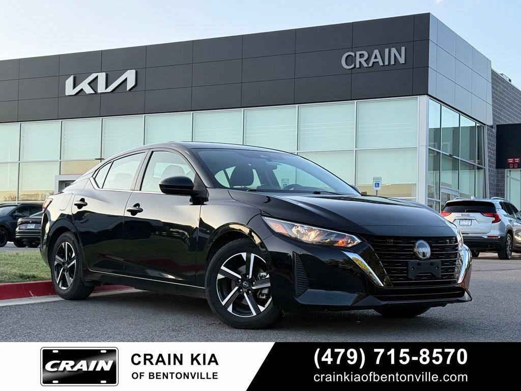 Used 2025 Nissan Sentra SV FWD image 1