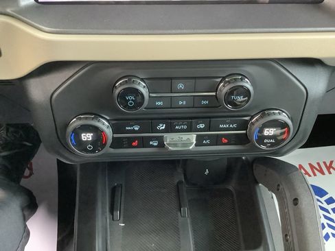 New 2025 Ford Bronco Big Bend w/ Black Diamond Package image 20