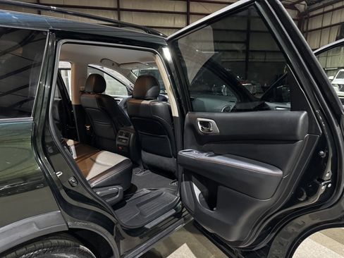 Used 2020 Nissan Pathfinder SV w/ Rock Creek Edition image 20