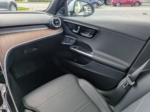 Used 2026 Mercedes-Benz C 300 4MATIC Sedan image 17