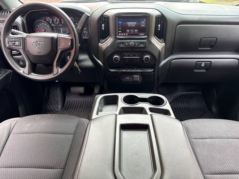 Used 2020 Chevrolet Silverado 1500 Custom Trail Boss w/ Custom Convenience Package AWD/4WD image 18