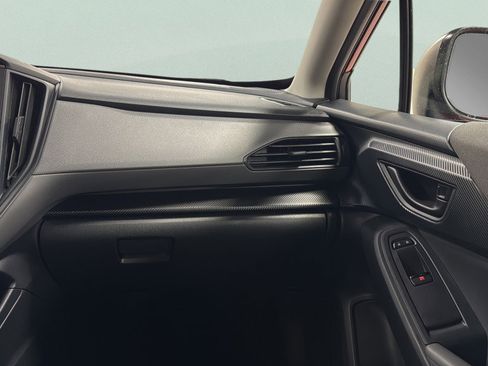 Used 2025 Subaru Crosstrek 2.0i image 36