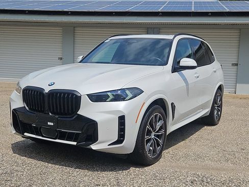 Used 2025 BMW X5 xDrive40i w/ Executive Package AWD/4WD image 1
