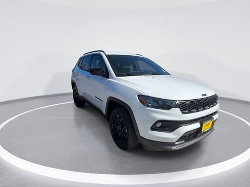 New 2026 Jeep Compass Latitude image 2