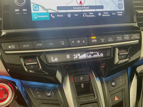 Used 2026 Honda Odyssey Touring image 17
