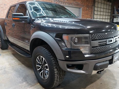 Used 2013 Ford F150 Raptor w/ Luxury Equipment Group image 24