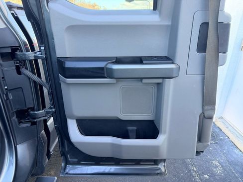 Used 2016 Ford F150 XLT w/ Equipment Group 301A Mid image 22