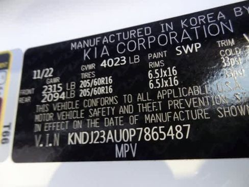 Used 2023 Kia Soul LX image 32