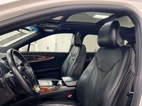 Used 2019 Lincoln Nautilus Reserve image 20