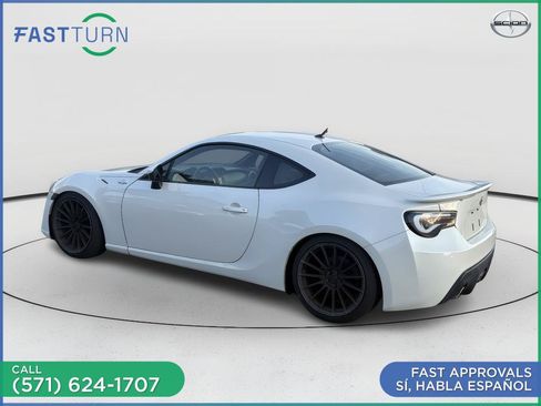 Used 2014 Scion FR-S RWD image 10
