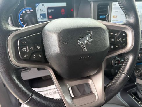 Used 2024 Ford Bronco Black Diamond AWD/4WD image 14