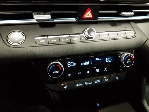 New 2026 Hyundai Elantra Limited image 8