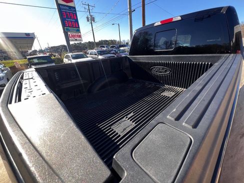 Used 2016 Ford F150 Platinum w/ Equipment Group 701A Luxury image 14