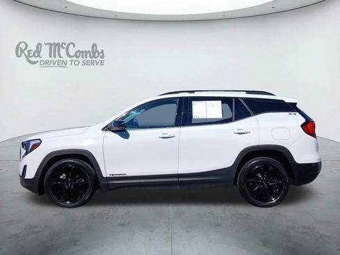 Used 2021 GMC Terrain SLE w/ Elevation Edition image 2