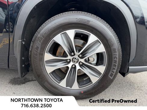 Used 2026 Toyota Highlander XLE image 31