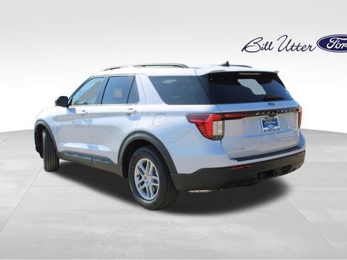 New 2026 Ford Explorer Active image 4
