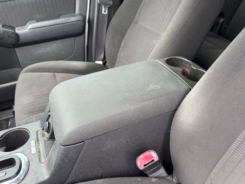 Used 2010 Ford Explorer XLT RWD image 11