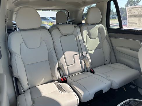 Used 2026 Volvo XC90 B6 Ultra w/ Protection Package AWD/4WD image 10