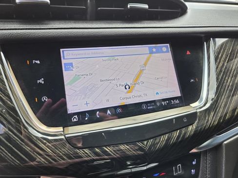 Used 2023 Cadillac XT6 Premium Luxury w/ Technology Package FWD image 9