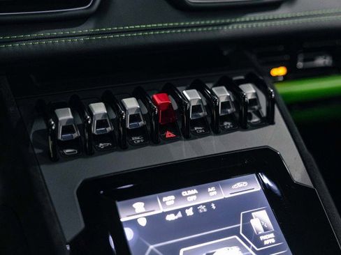 Used 2023 Lamborghini Huracan Tecnica image 24
