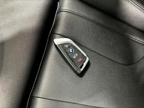 Certified 2025 BMW Z4 sDrive30i image 13