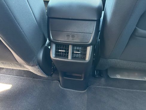 Used 2025 Chevrolet Equinox LT FWD image 22