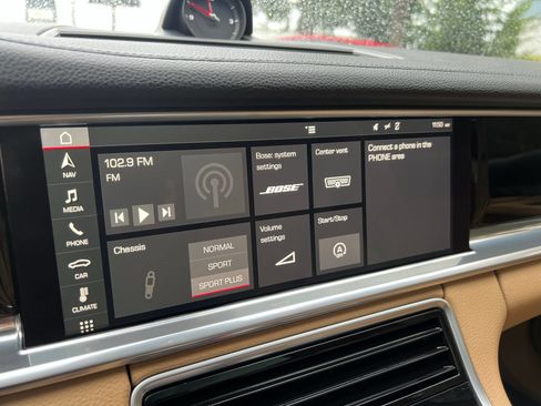 Used 2018 Porsche Panamera 4S AWD/4WD image 47