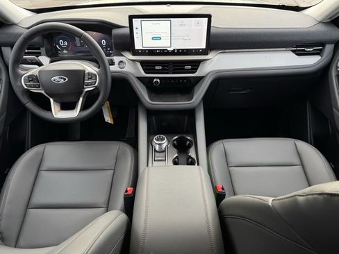 New 2026 Ford Explorer Active w/ Active Comfort Package image 7