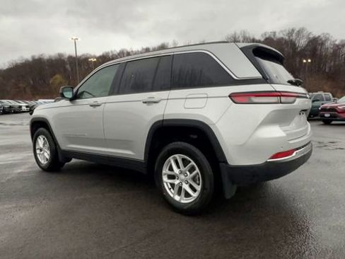 New 2026 Jeep Grand Cherokee Laredo AWD/4WD image 6