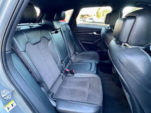 Used 2019 Audi SQ5 Prestige w/ Prestige Package image 9